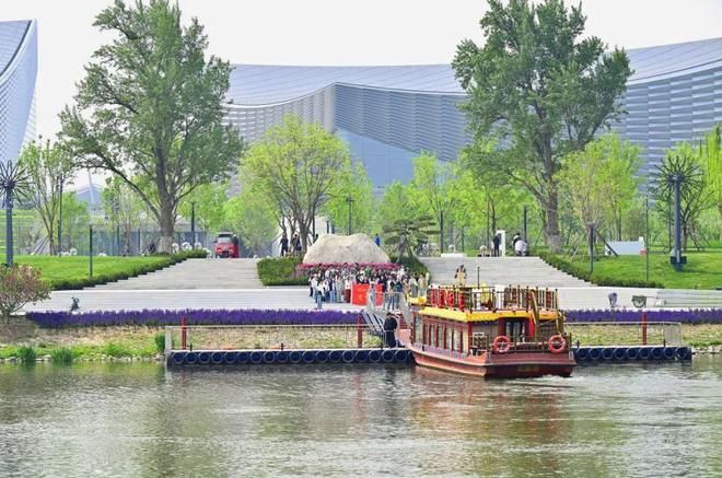 -2：三大+书市+特色小镇打卡文旅新地标冰球突破豪华版app120小时玩转副中心(图3)